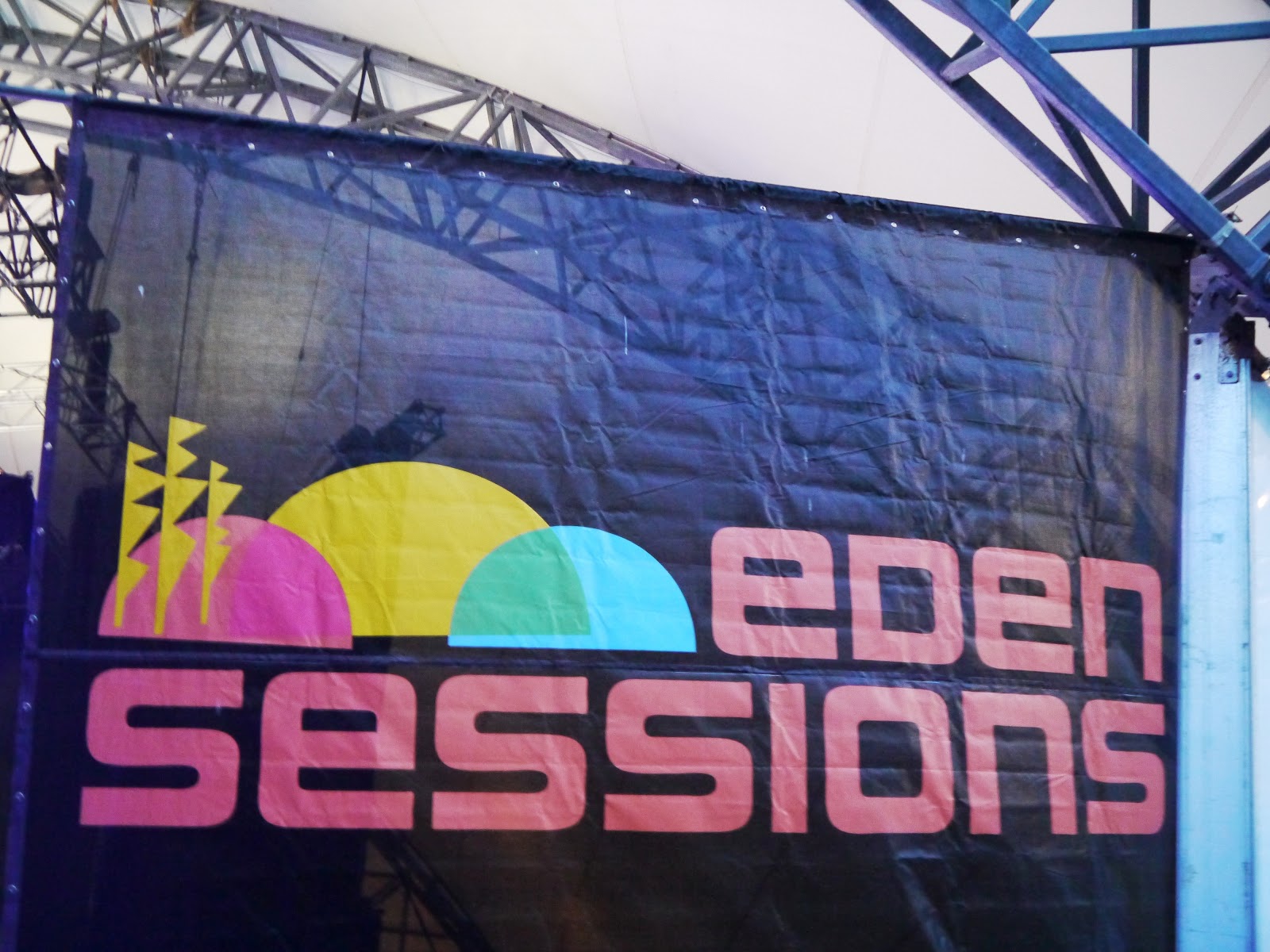 duck in a dress Eden Sessions Eddie Izzard