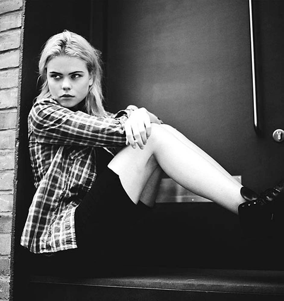 Film Noir Photos: Modern Femmes Fatale: Part 83