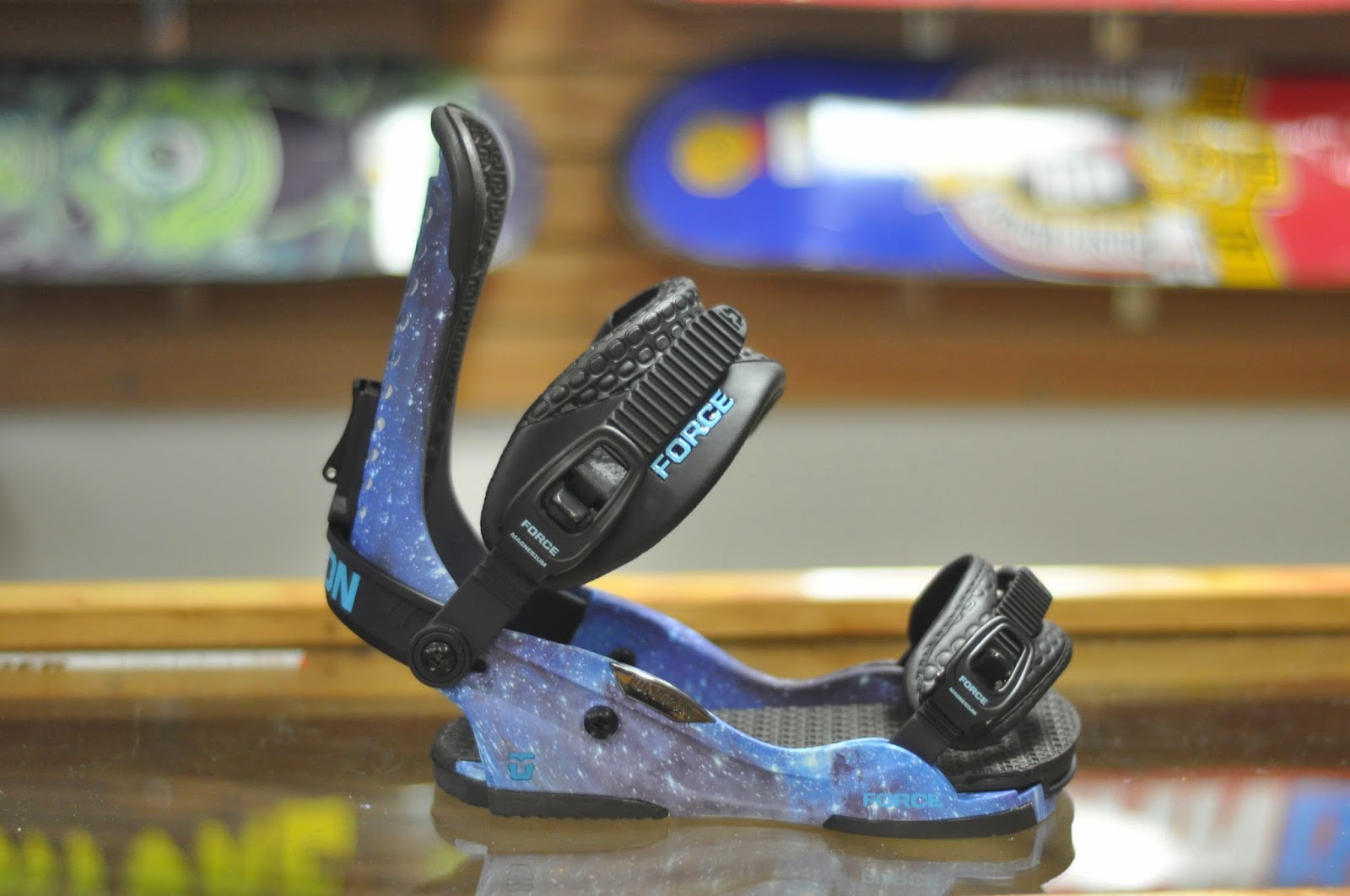 Alpine Ski Shop Daily Drops The New 2015 Union Force Cosmo Colorway