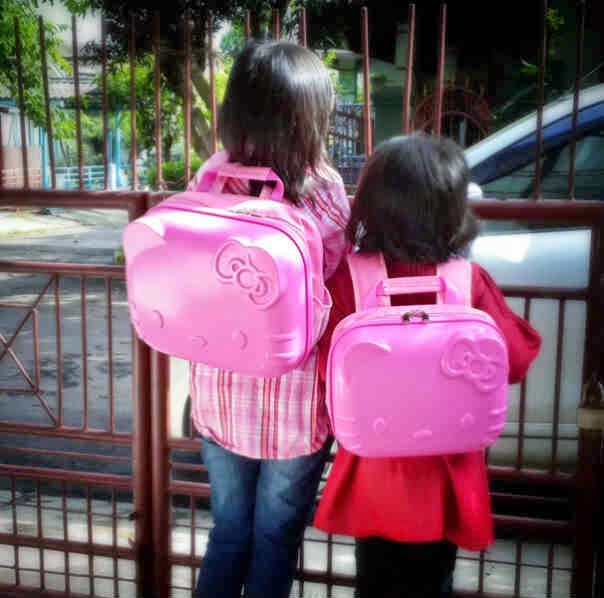 Ransel kepala hello kitty