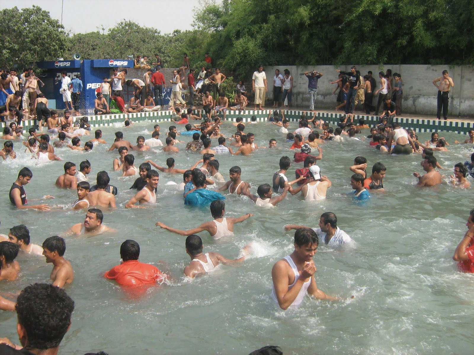 world places Lahore Swimming Pools