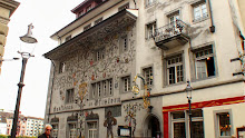 Jolie maison peinte à Lucerne
