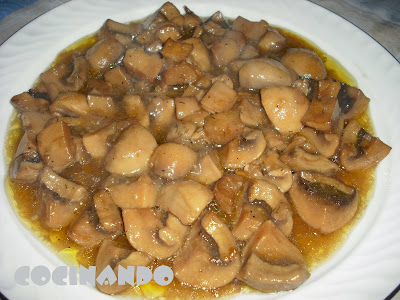 Champiñones A La Cerveza Con Tomillo
