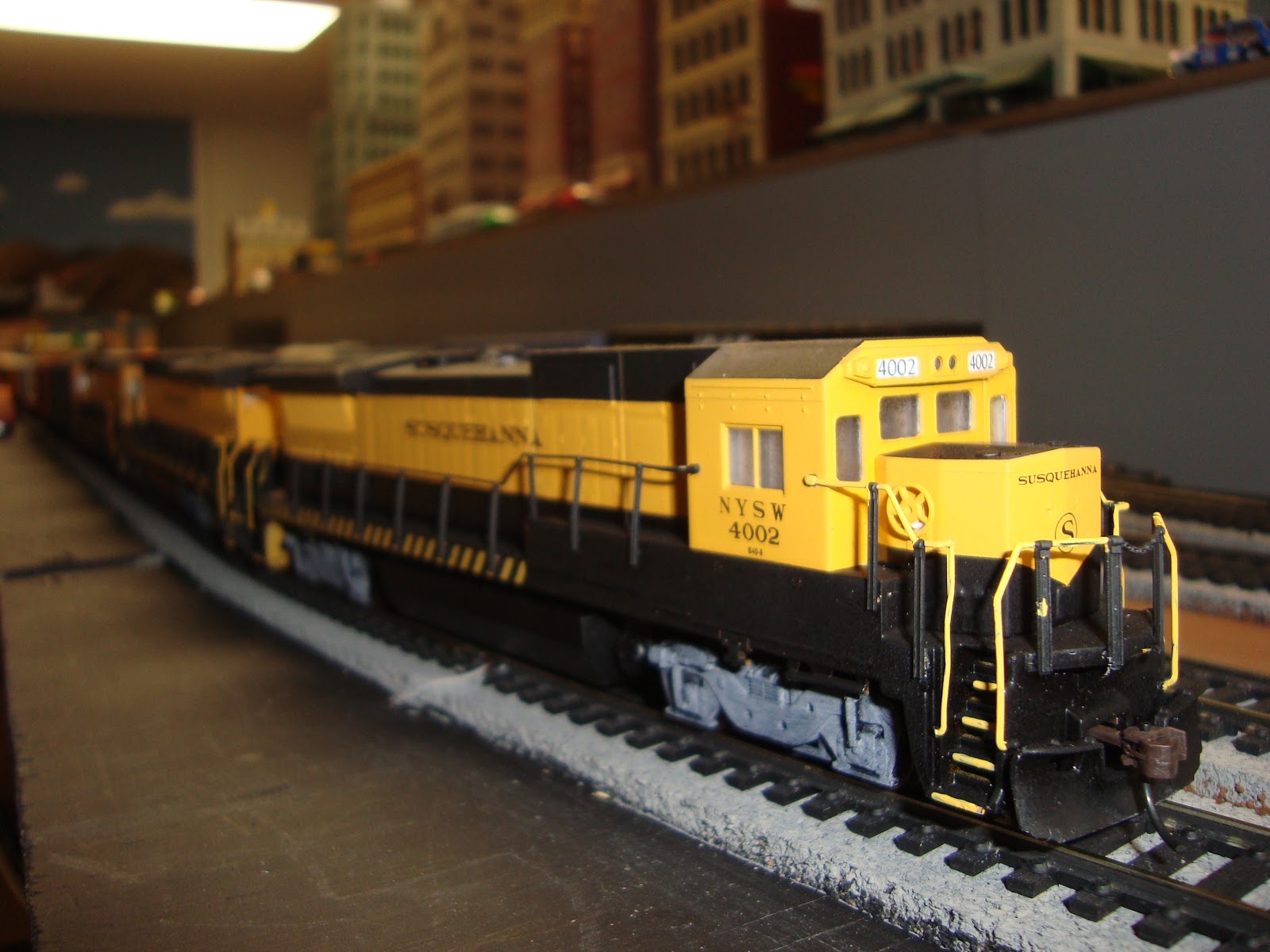 solder track joints or not? Model Railroad Hobbyist magazine