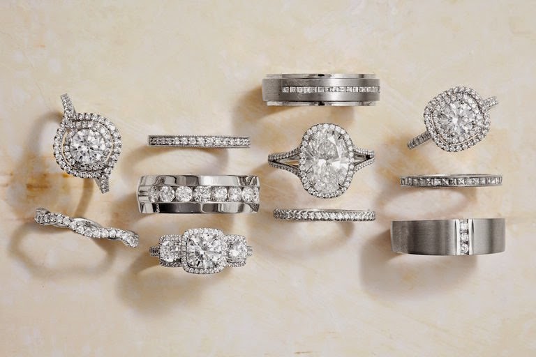 7 Tips On How To Choose The Wedding Ring Just Budget Weddings 7 Tips On How To Choose The Wedding Ring