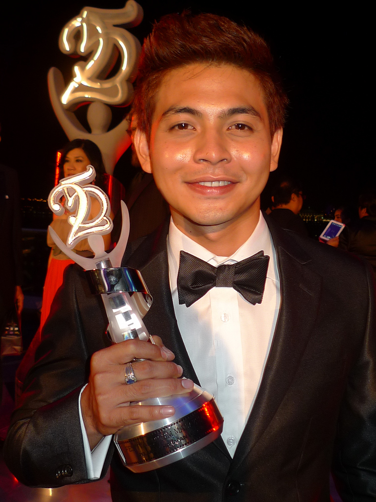 editor Ainism_ di Friday, April 26, 2013 Label: Forteen , Izzue Islam