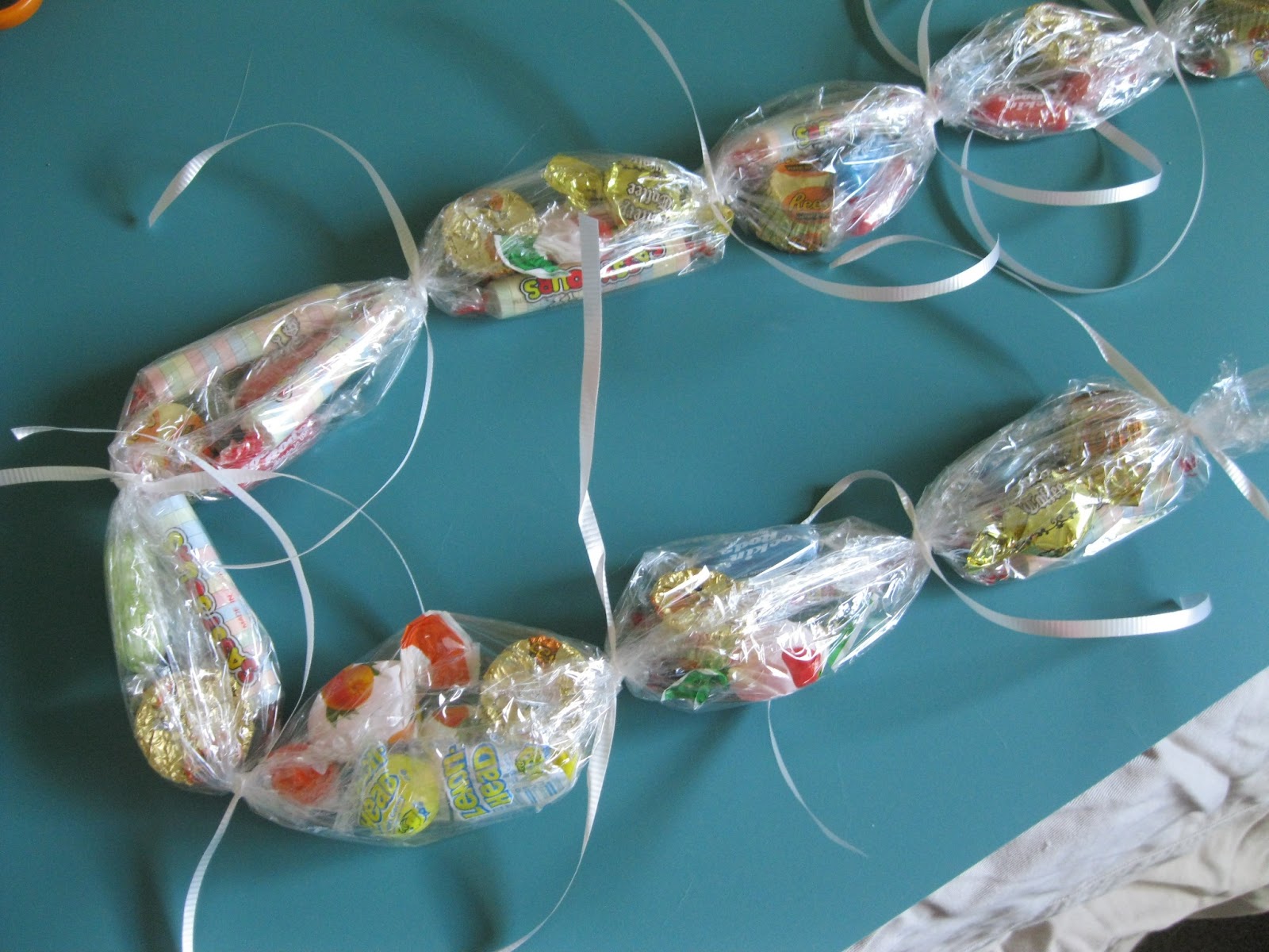 Everyday Adventures Candy Lei Tutorial