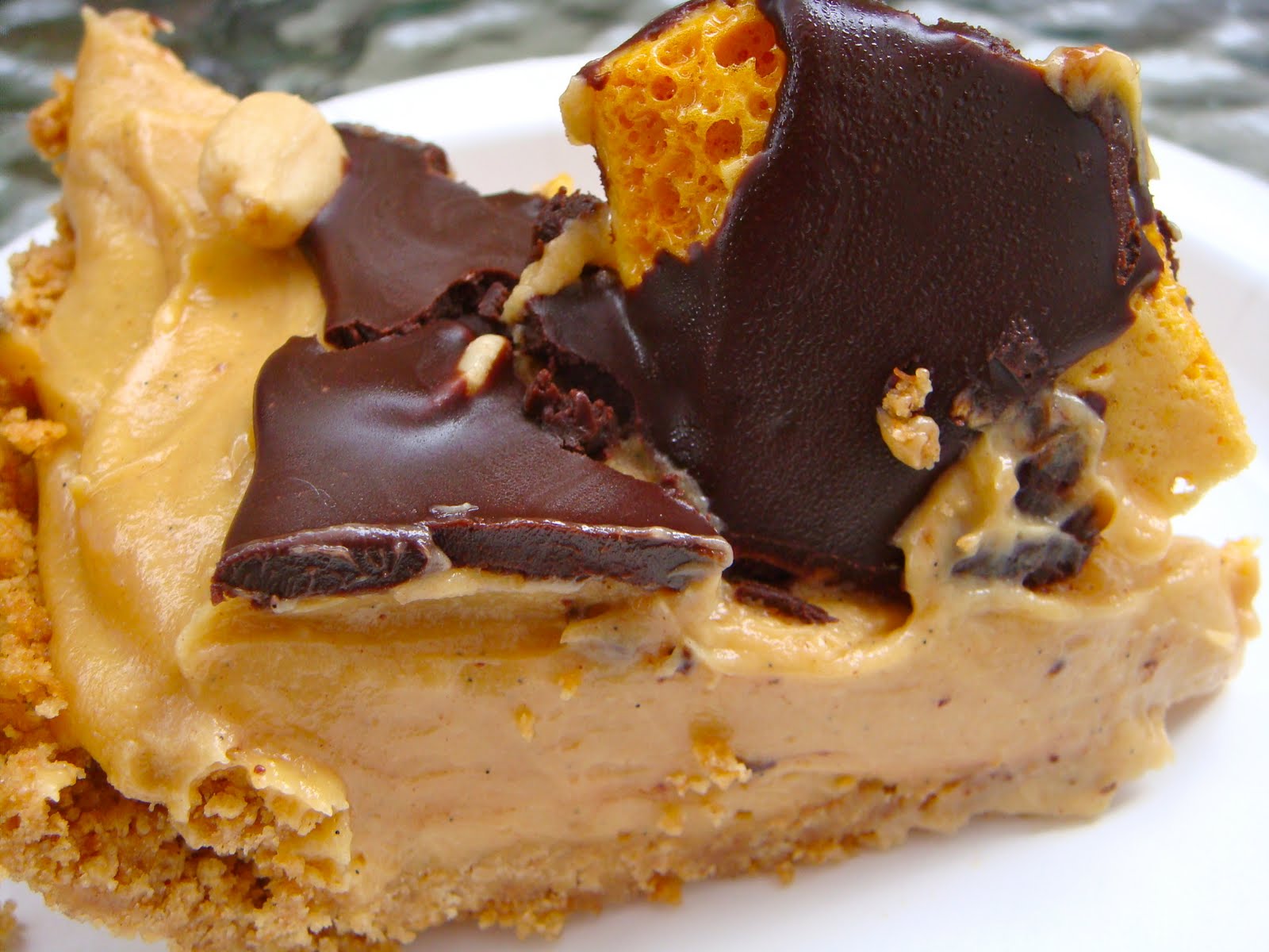 Delicious Dishings Peanut Butter Pie