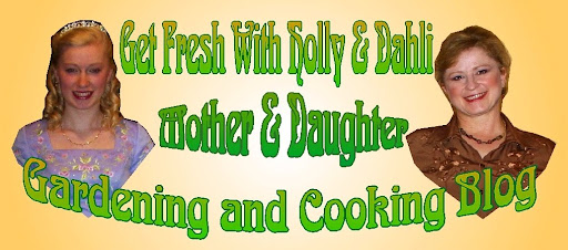 Getting Fresh With Holly and Dahli