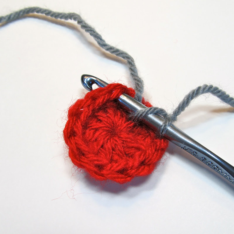 Solid Half Circle Pillow Tutorial