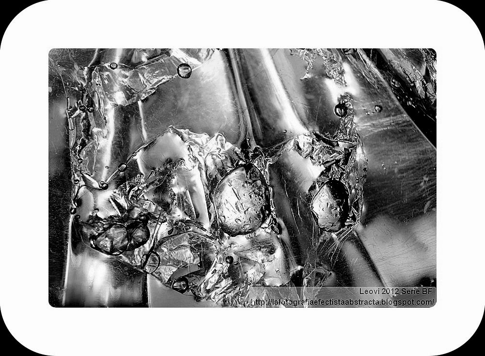 Foto Abstracta 3272 Revestir la verdad sigue siendo una mentira - The coating of the truth is still a lie Foto Abstracta 3272 Revestir la verdad sigue siendo una mentira - The coating of the truth is still a lie