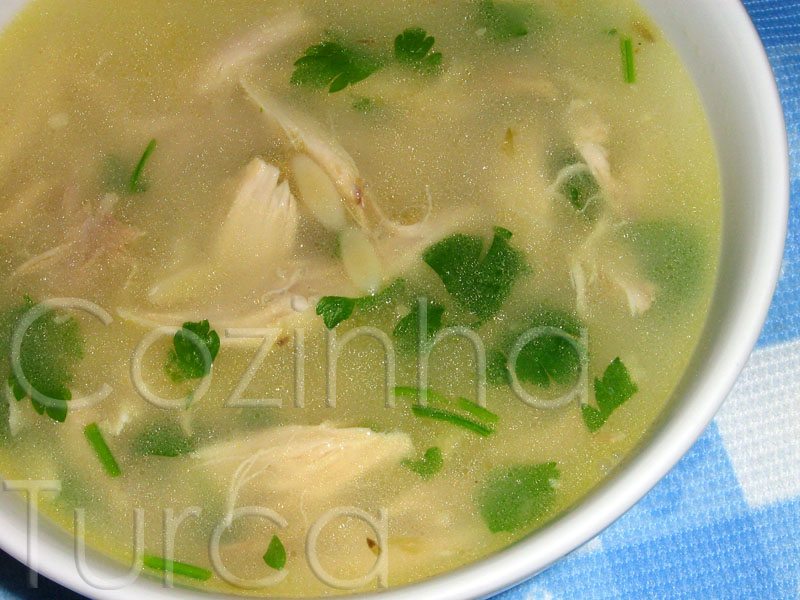 Canja Turca (Tavuklu Şehriye Çorbası)
