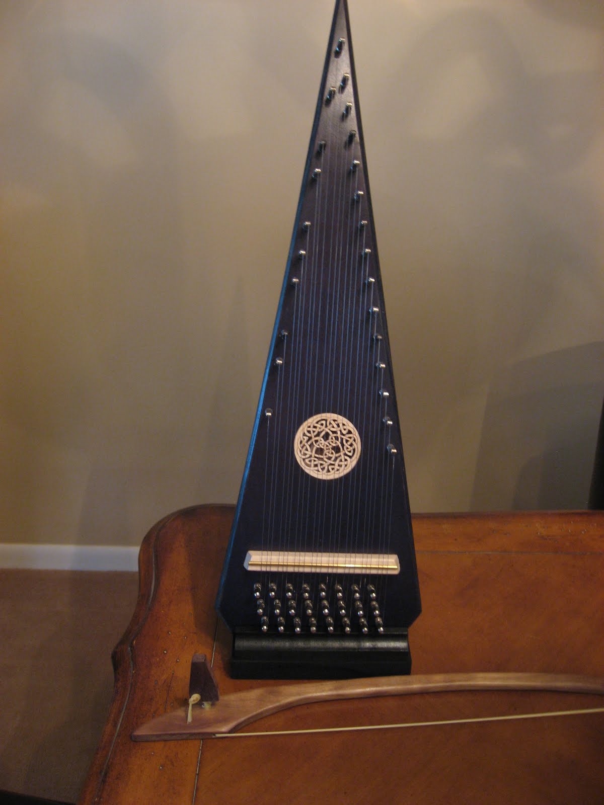 IMG_7094.JPG (1200×1600) Bowed psaltery, Dulcimer, Hammered dulcimer