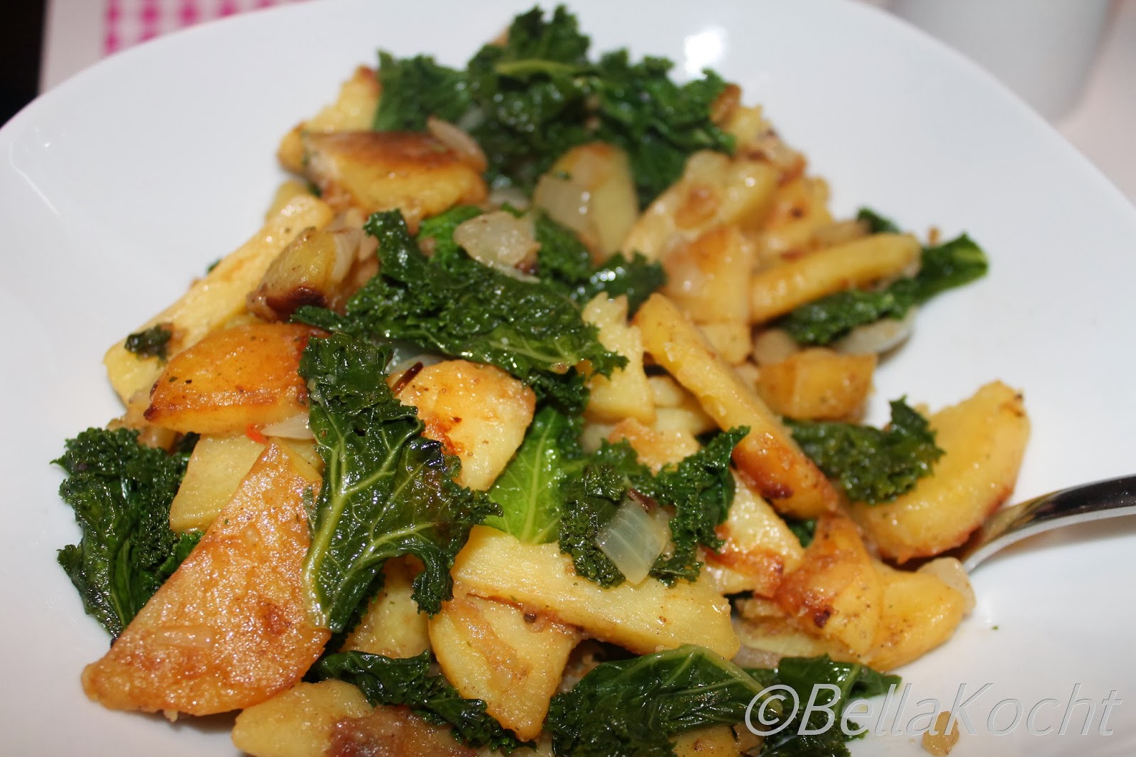 Penne Im Topf Smashed Potatoes Platte Kartoffeln