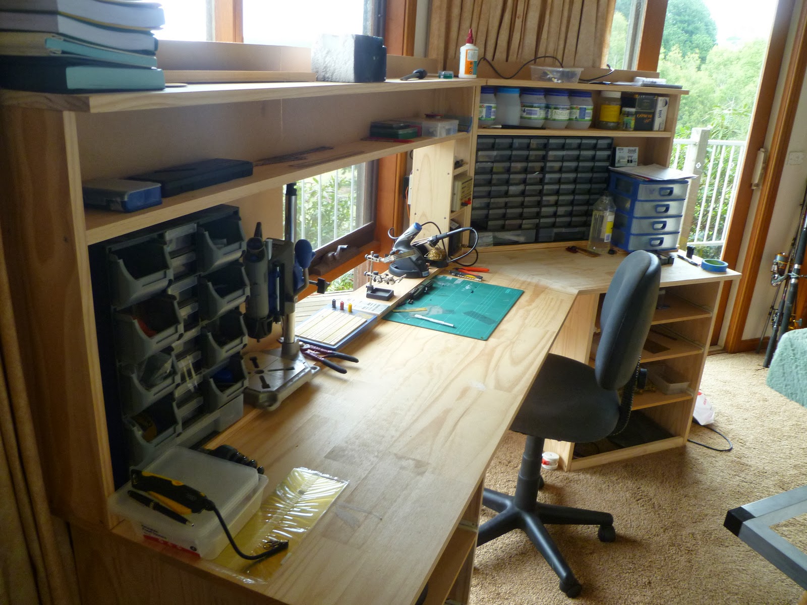 Bendigo in N scale Building the modeling desk Part 2