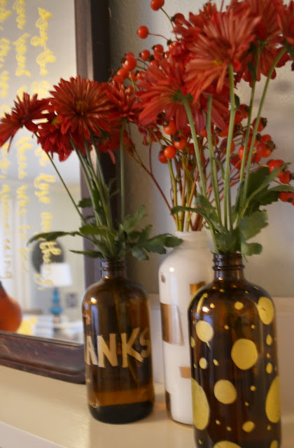 a home in the making: create a backdrop for the thanksgiving feast