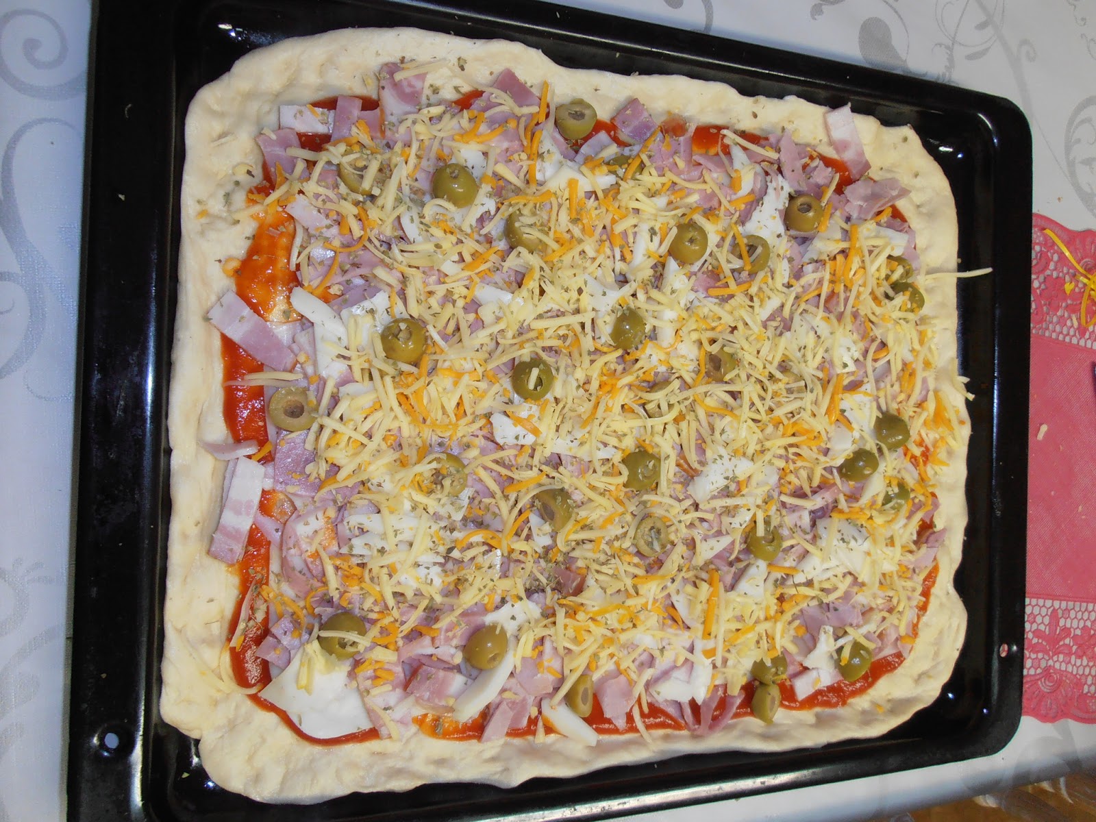 Con Berretes Pizza Casera Cuadrada