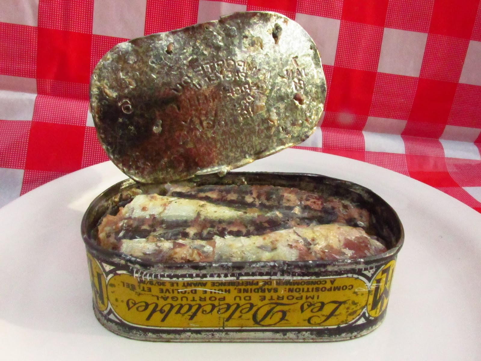 Mouth Full of Sardines Vintage 32 year old tin...