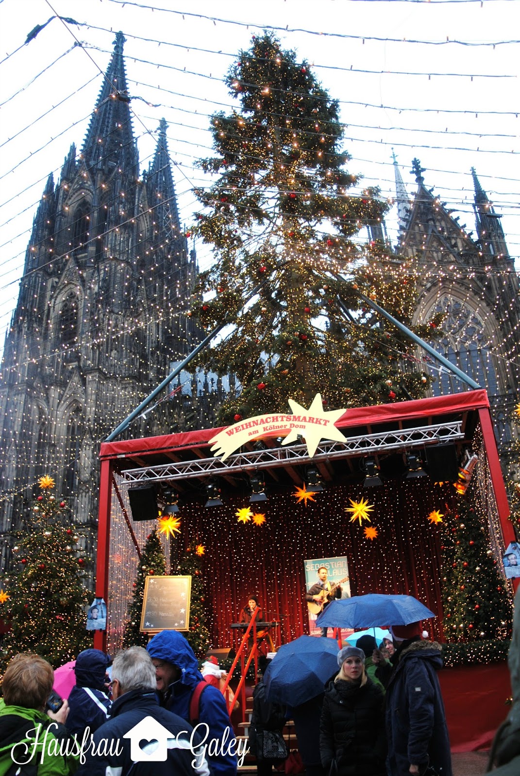 Roncalliplatz High Resolution Stock Photography And Images Alamy