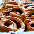 The daring bakers challenge June 2014: Rolky s třešněmi a bílou čokoládou