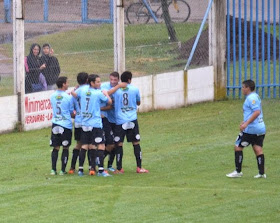 ⚽ El Club Talleres de Remedios de Escalada “embarró” su cancha en