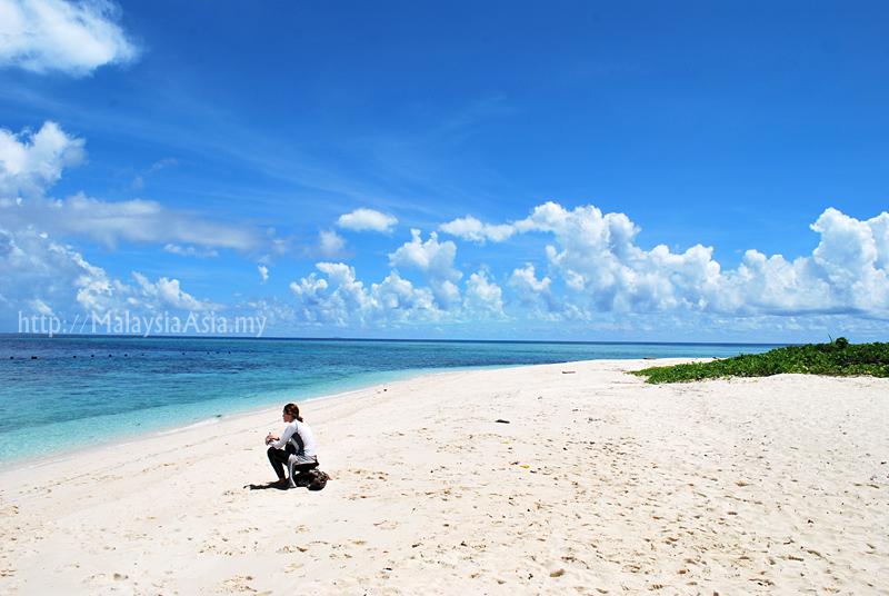 sipadan beach