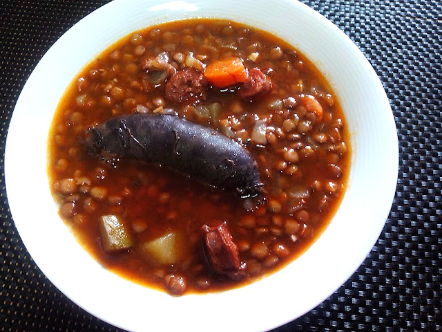 Lentejas Con Chorizo Y Morcilla Fácil
