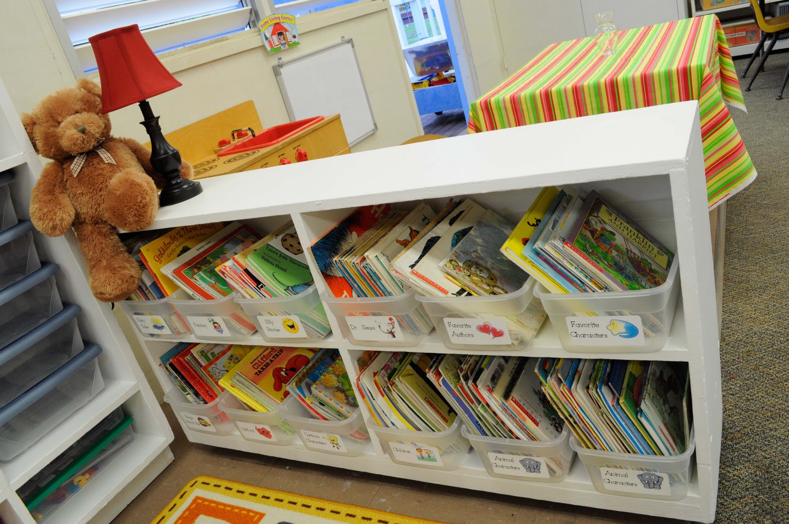 Mrs. Ricca's Kindergarten Classroom Library