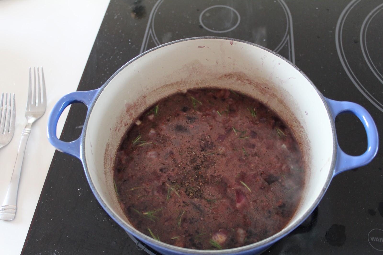 Braised Chicken in Red Wine Sauce