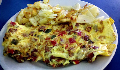 Chorizo Omelette at Puffins Cafe in Bethlehem, PA - Photo by Michelle Judd of Taste As You Go