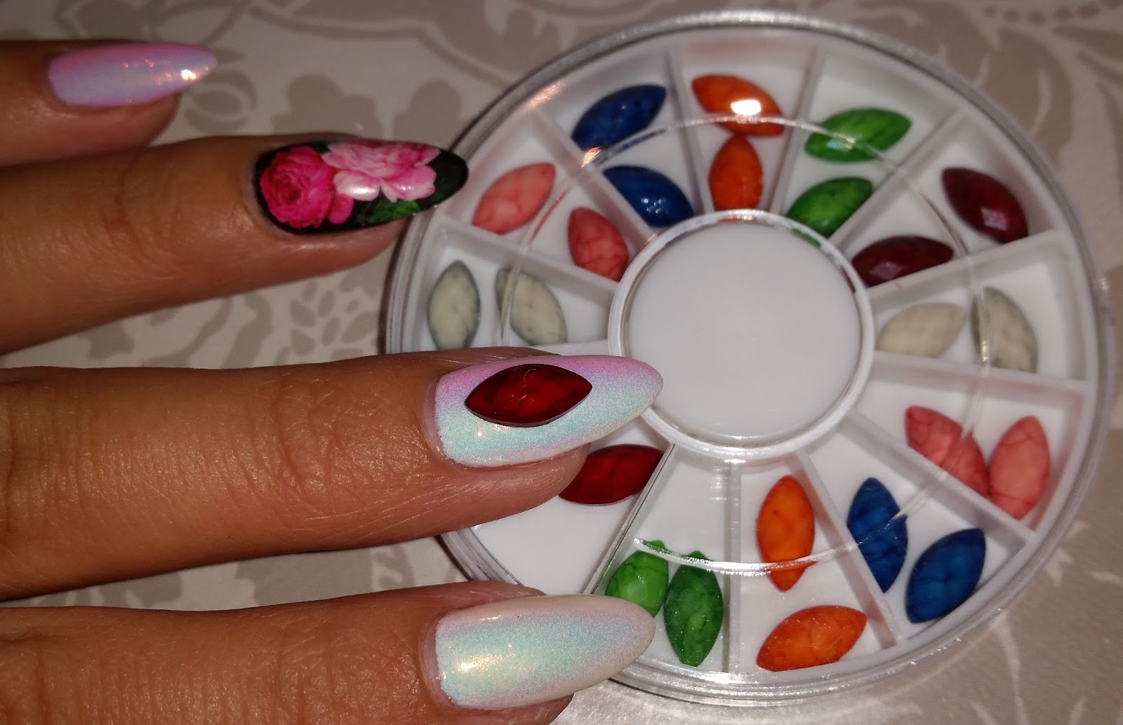 It`s all about nails Nail Art decorations from Lady Queen