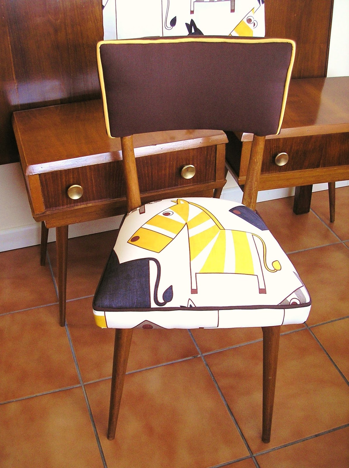EL DESVAN DE MAMEN: DORMITORIO 70´S