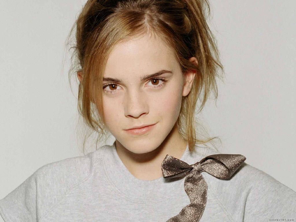 http://2.bp.blogspot.com/-paNN0o2AvSw/T7mafxau6YI/AAAAAAAACJk/GZxMIZX2scc/s1600/emma-watson-wallpaper-15.jpg