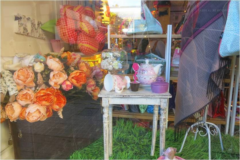 Casinha colorida A Série Viagem Lugares Secretos que Indico apresenta