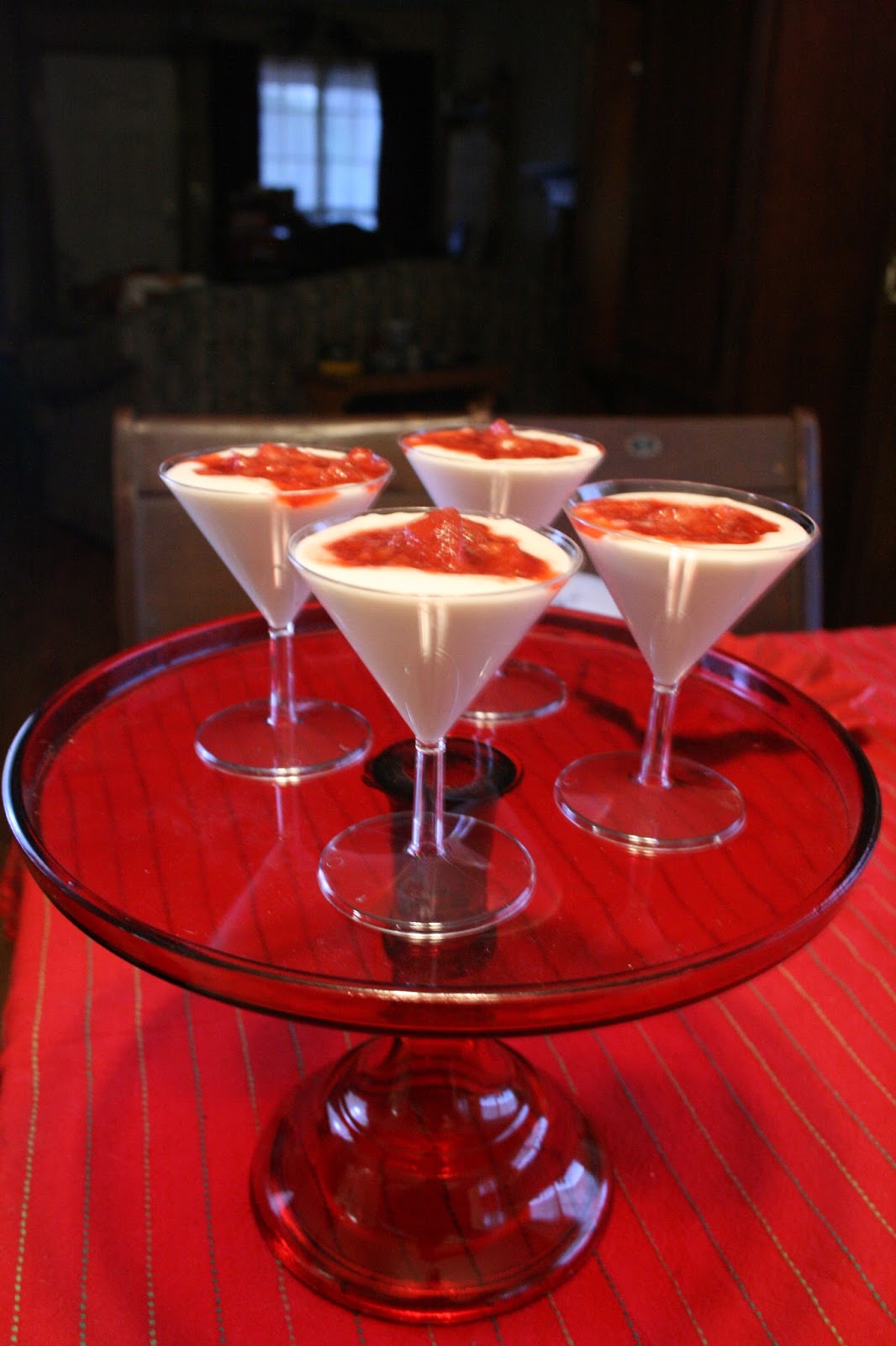 24/7 Low Carb Diner Getting Ready for the HolidaysMini Strawberry