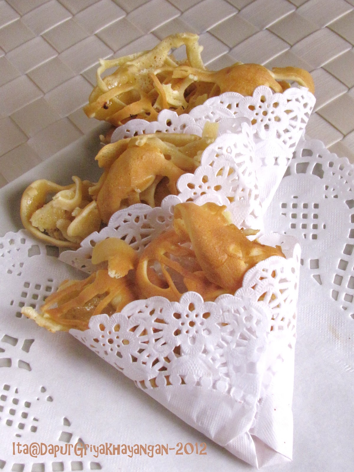 Dapur Griya Khayangan Kue Cubit dan Kue Sarang LabaLaba