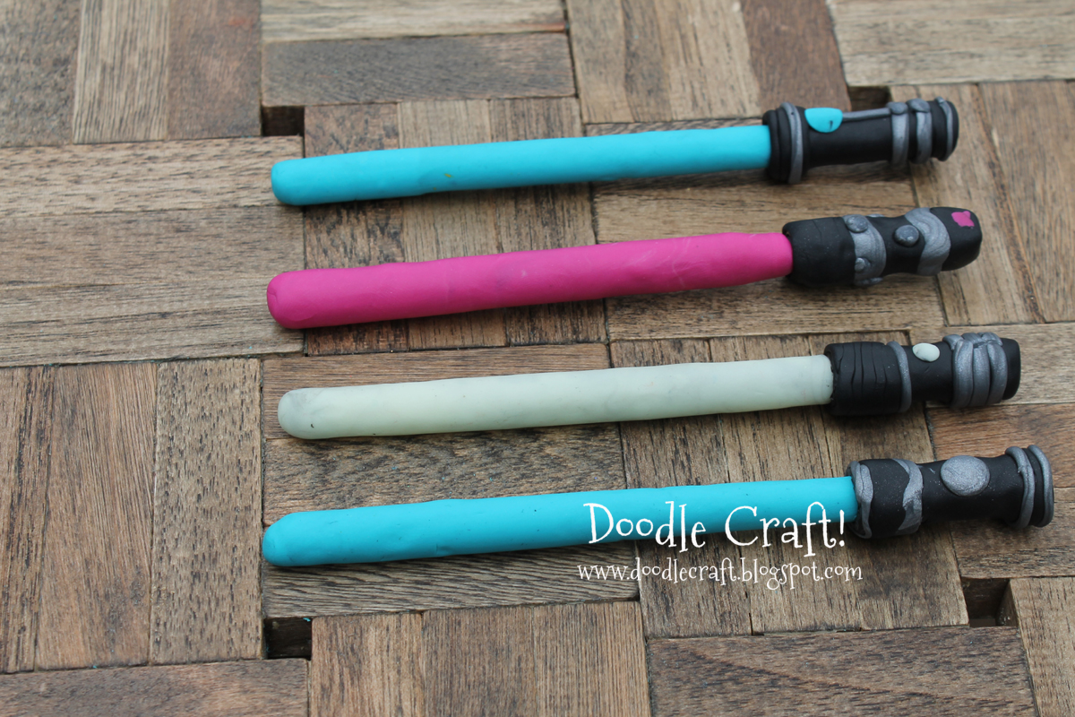 Doodlecraft DIY Lightsaber Pens!