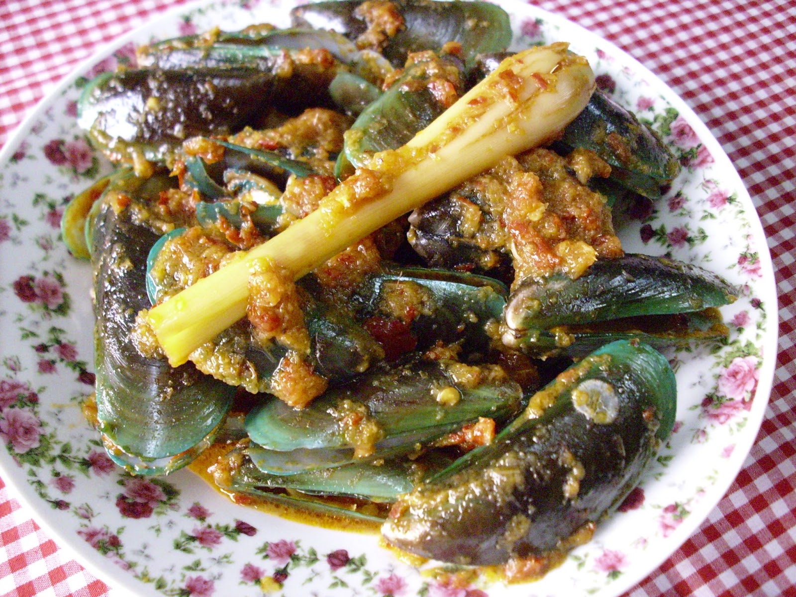 DIARI DIELA Kupang Goreng Berlada