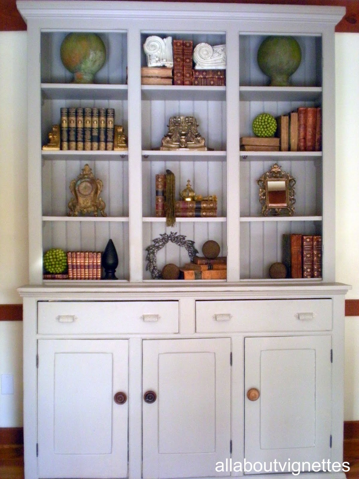 All About Styling a Bookcase