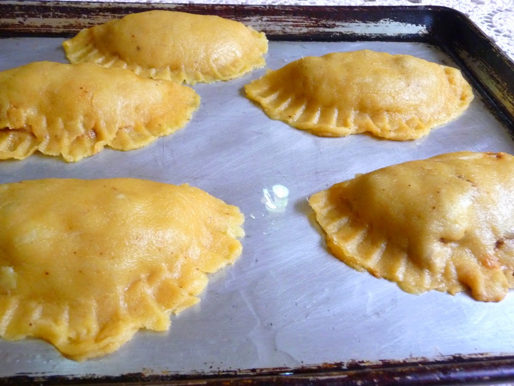 SPLENDID LOWCARBING BY JENNIFER ELOFF MIRACLE DOUGH MEAT PIES