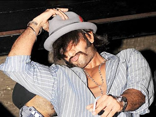 Ranveer Singh dance parties at The Park Hotel