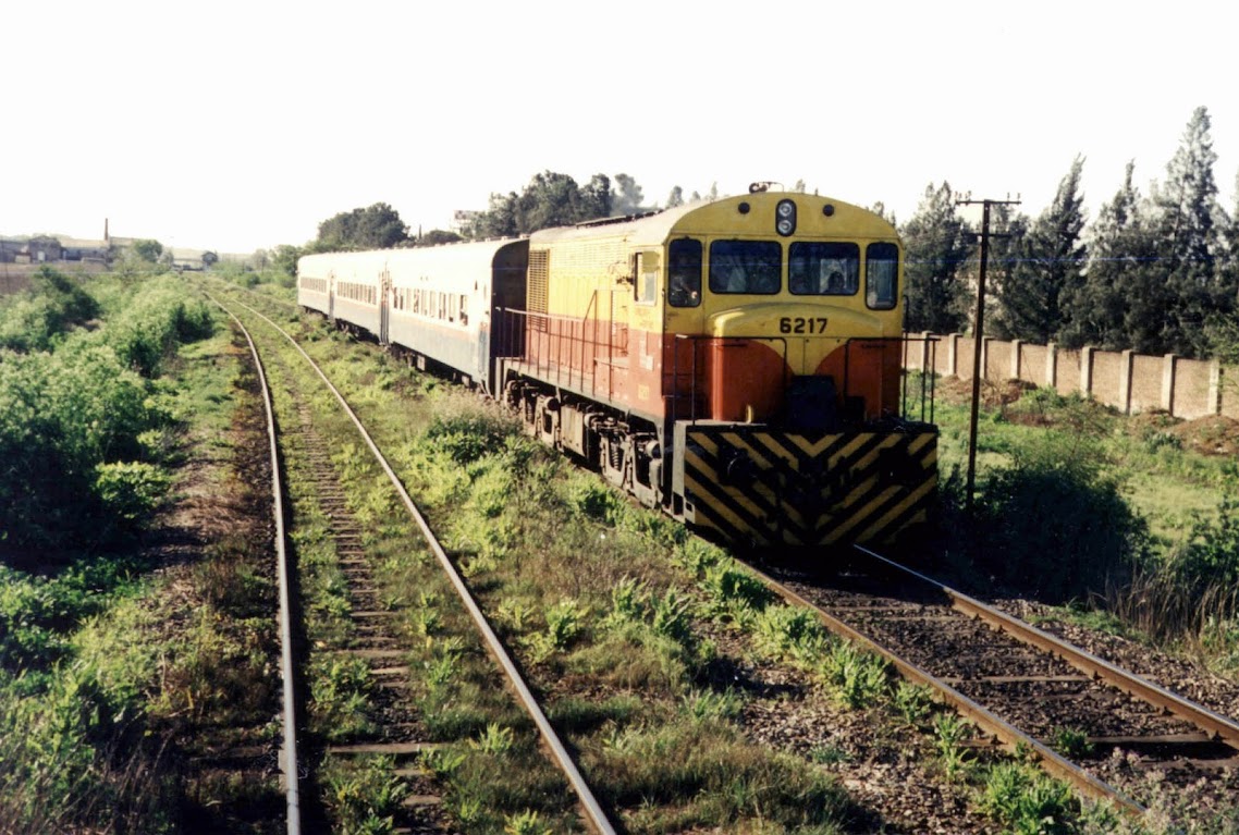 http://2.bp.blogspot.com/-ph8B4-oe3xY/TWEVSAMS_AI/AAAAAAAAAKY/We3l4ikL1A8/s1138/Tren+tandil.jpg