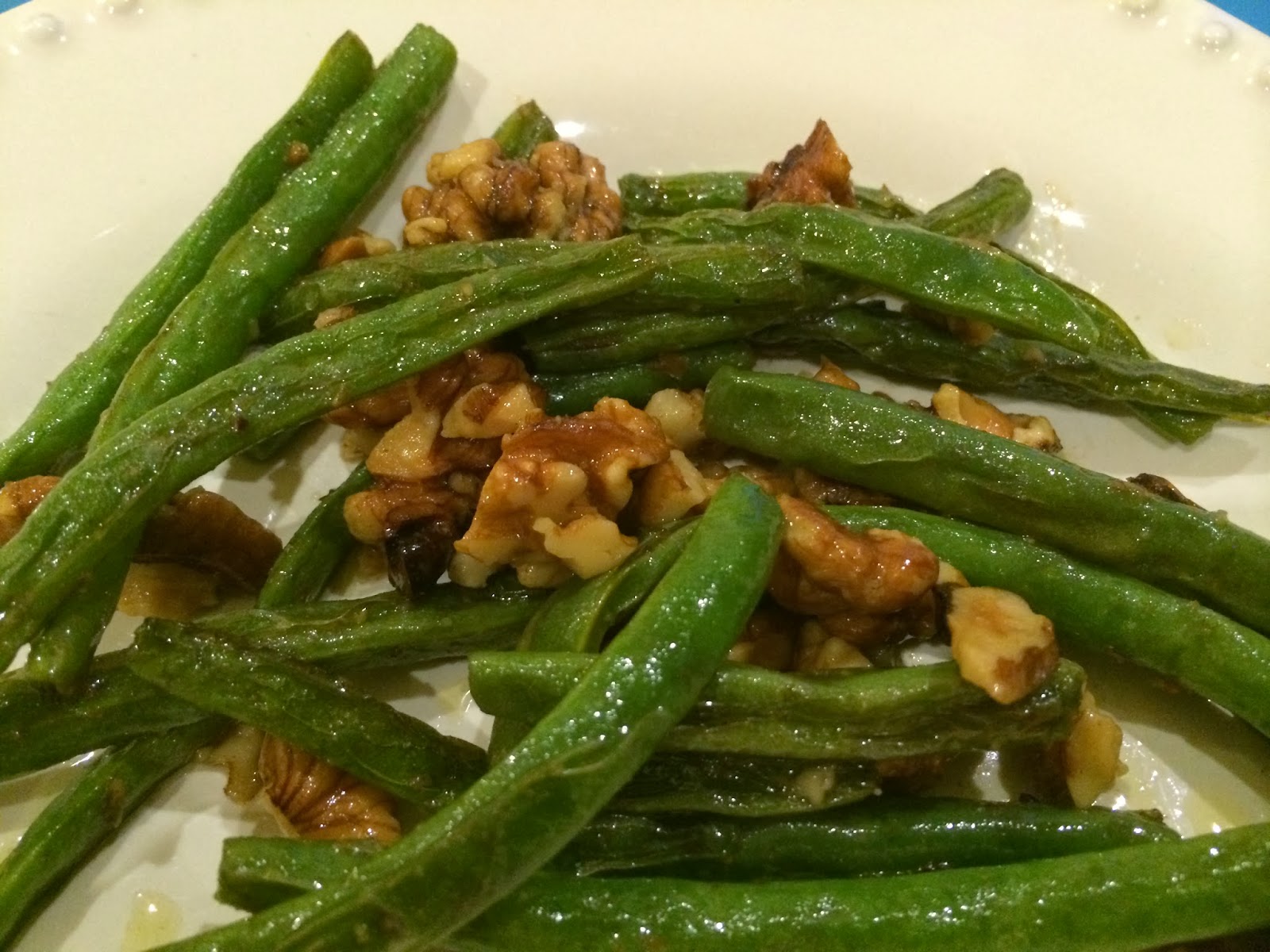 Paleo Recipe Love Roasted Green Beans with Walnuts