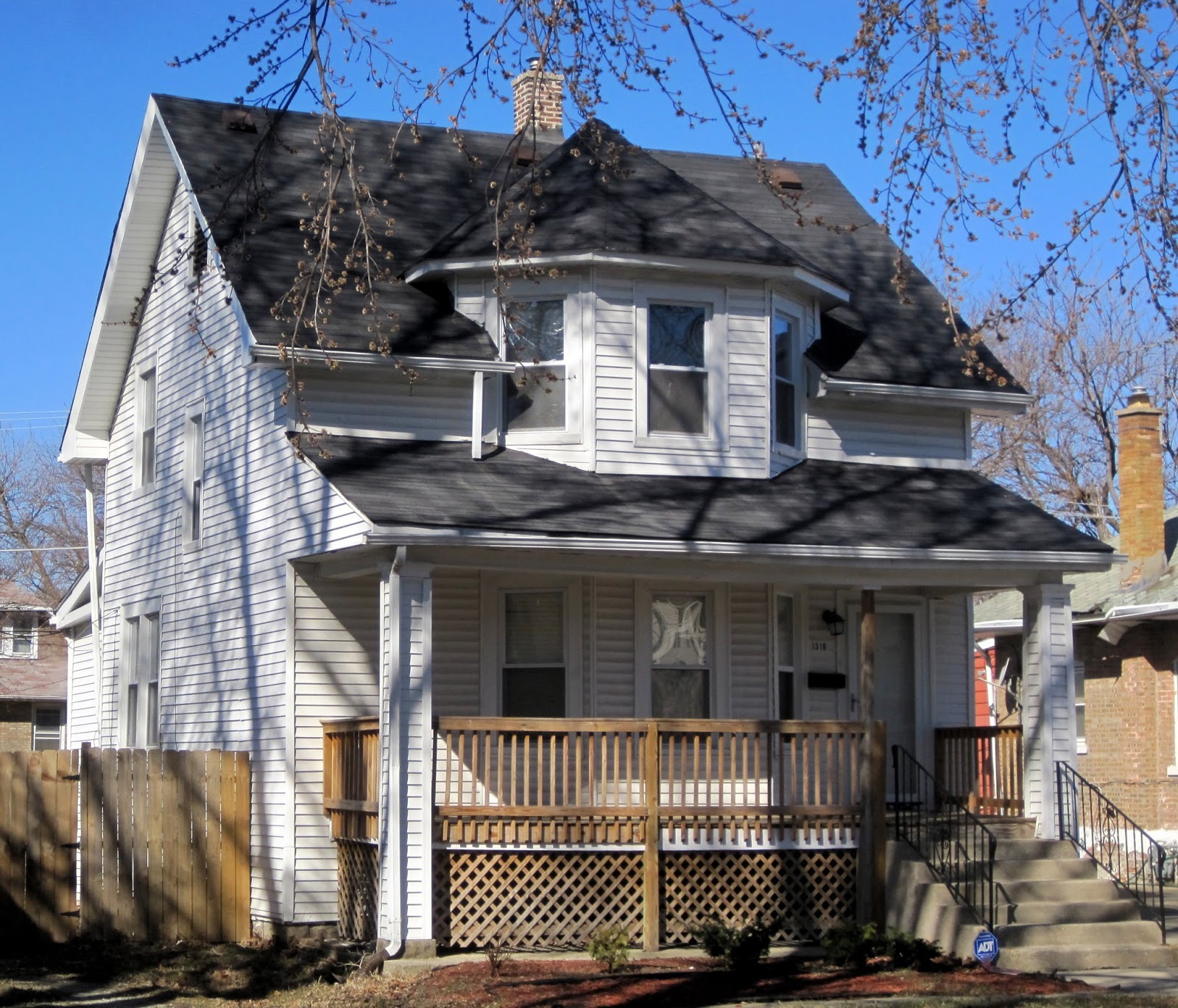 Dueling Kit Houses in Maywood