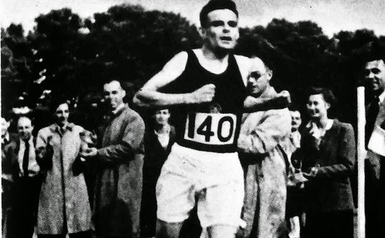 Alan Turing the Runner