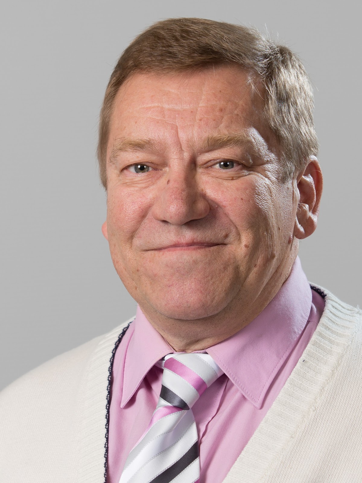 Politiikka Erkki Aholla painavaa asiaa laillisuusvalvonnasta