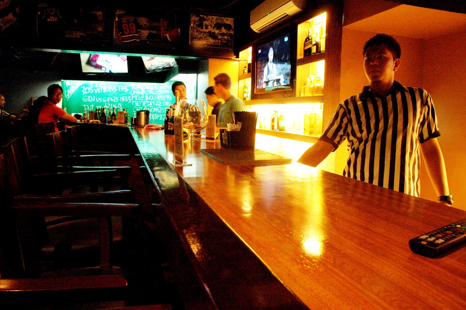 DUDE FOR FOOD A Cool Fast Break at Skinny Mike's