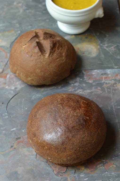 Dark Pumpernickel Rye Bread