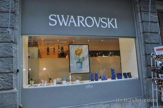 Membeli-belah permata Swarovski di Zurich Switzerland