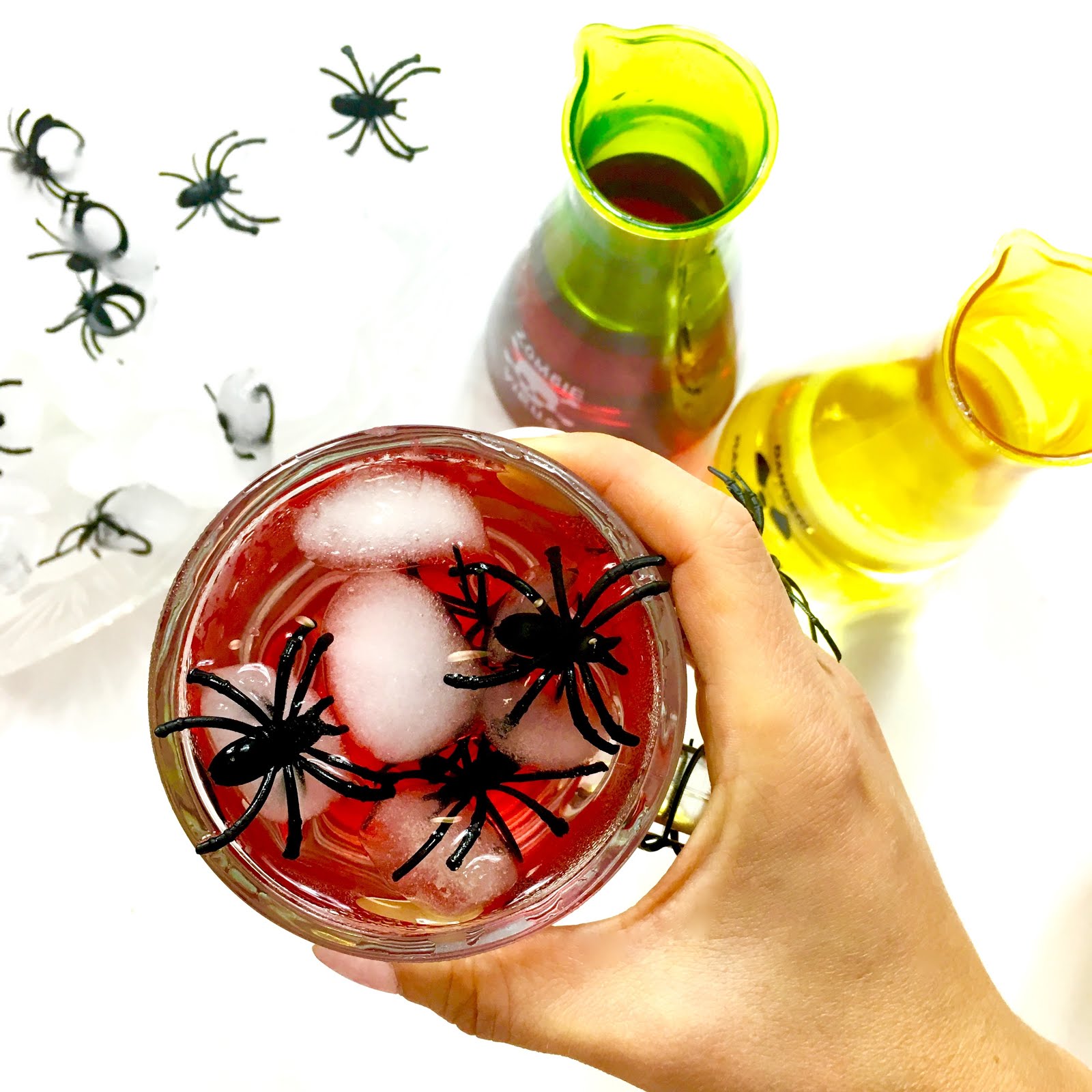 {VIDEO} Easy Halloween Spider Blood Punch (kid's drink or alcoholic